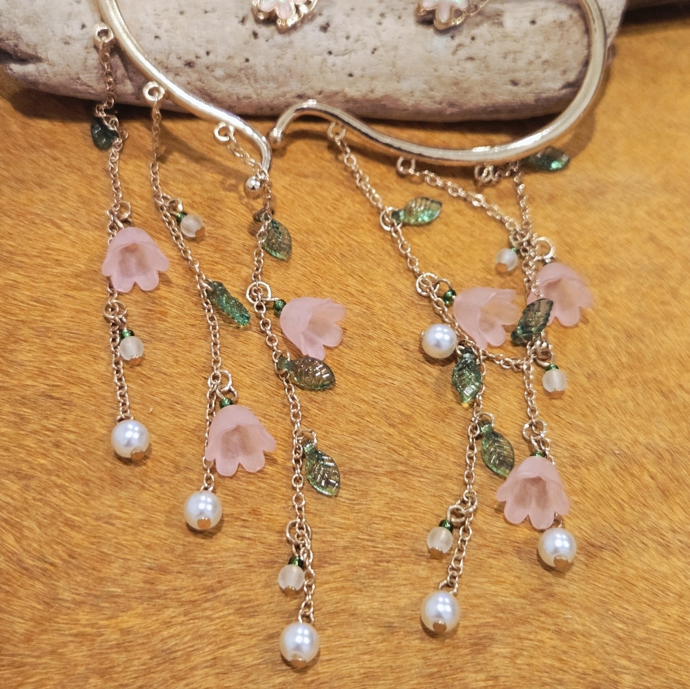 Gold Tone Butterfly And Flower Ear Cuff Set - Picture 3 of 4